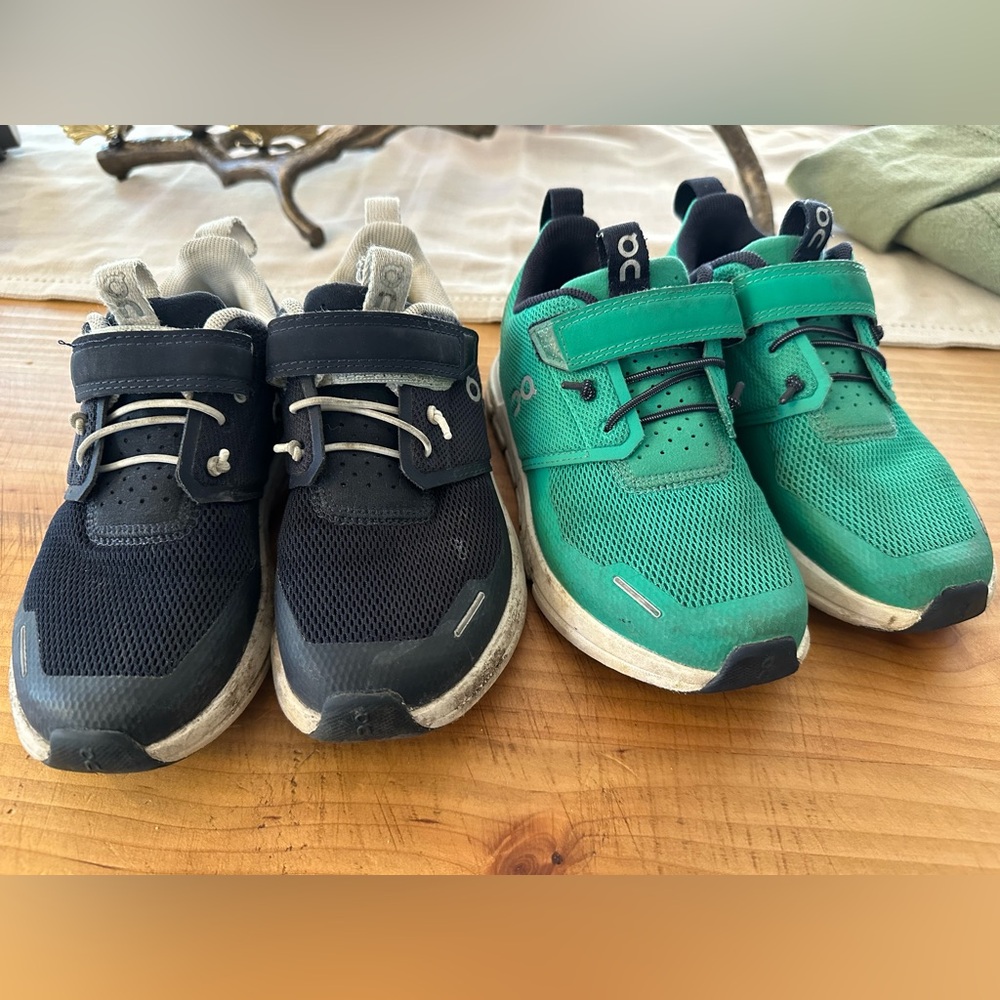 On cloud toddler sneakers - size 11